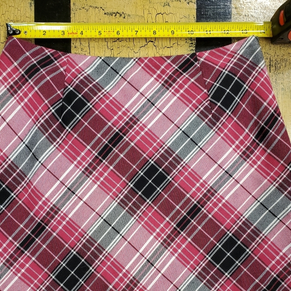 👸 Boutique Europa Skirt - Picture 4 of 15